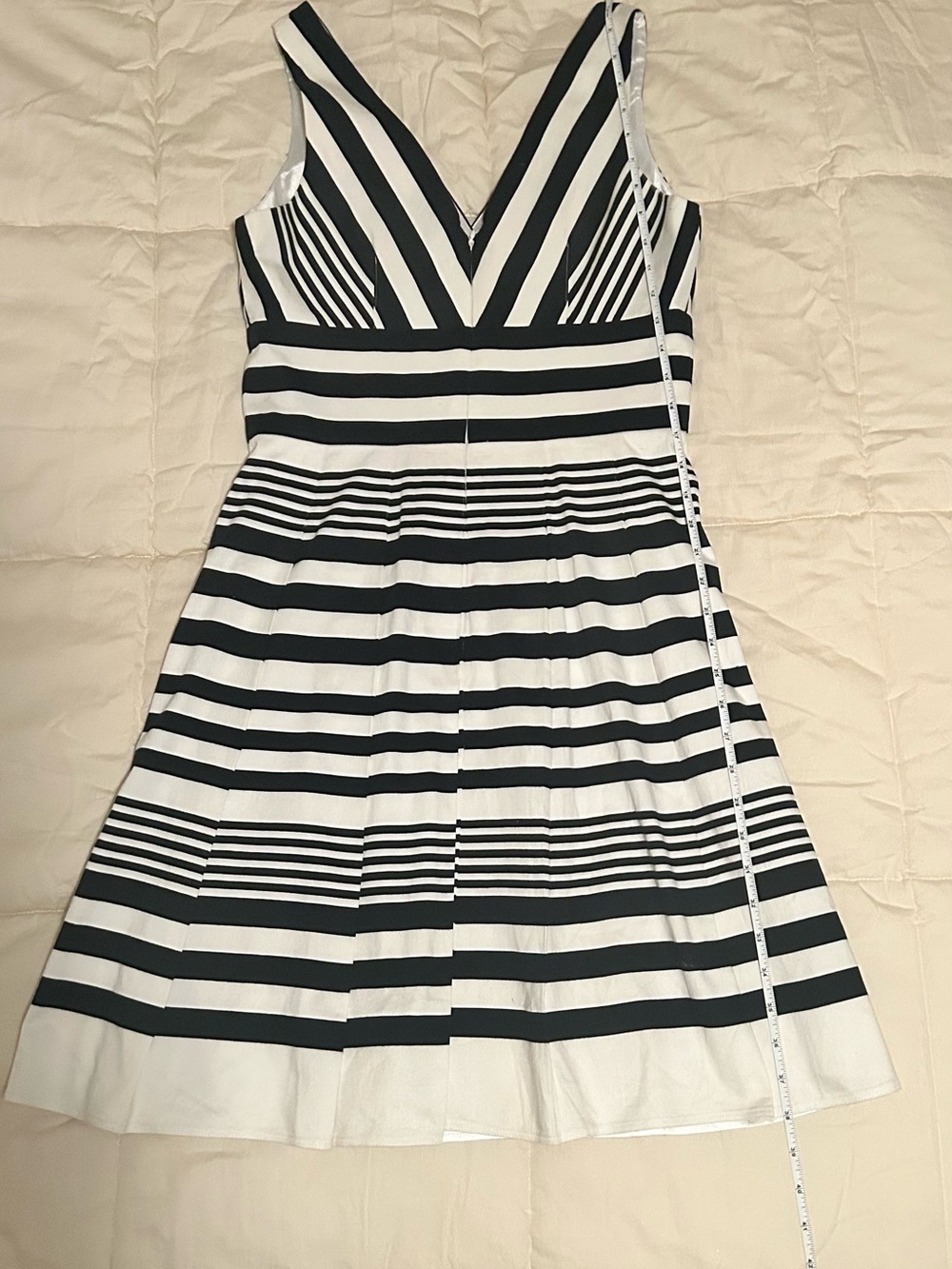 White House Black Market Black & White Striped V-Neck Dress - Picture 9 of 13
